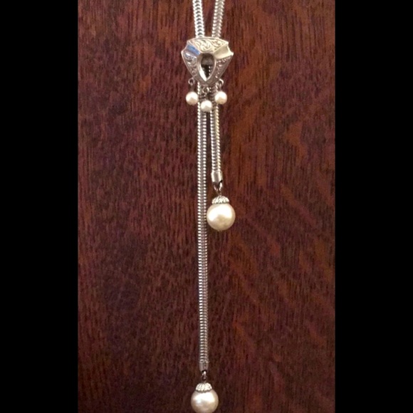𝘝𝘛𝘎 LARIAT-𝘚𝘐𝘓𝘝𝘌𝘙 & 𝘗𝘌𝘈𝘙𝘓 NECKLACE